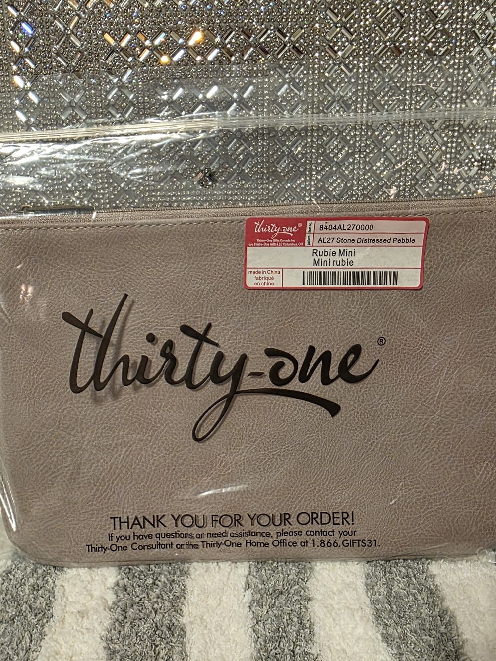 Thirty-One NWT Rubie Mini Wristlet in Stone MSRP$28